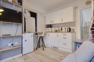 Annexe/Garage- click for photo gallery
